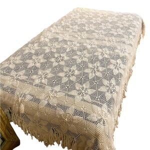 Elegant Cream Crochet Twin Bedspread